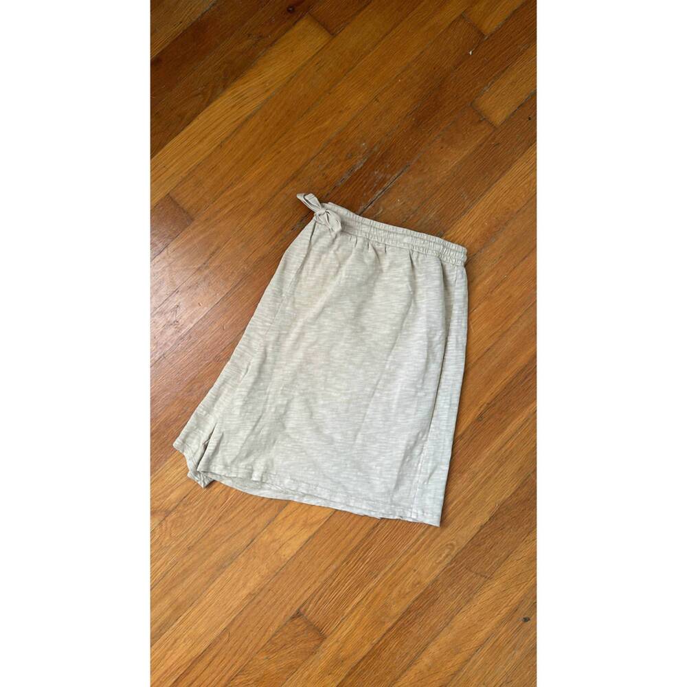 NEW MODODOC women's easy pull on short in sand dollar